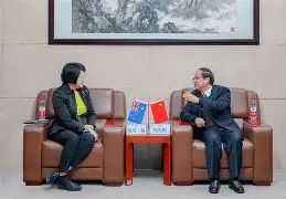 九游娱乐官网-这也行？风云突变纽卡斯尔赛后复出首秀纽卡斯尔围绕NBA总决赛官宣签约，公牛球迷沸腾的简单介绍